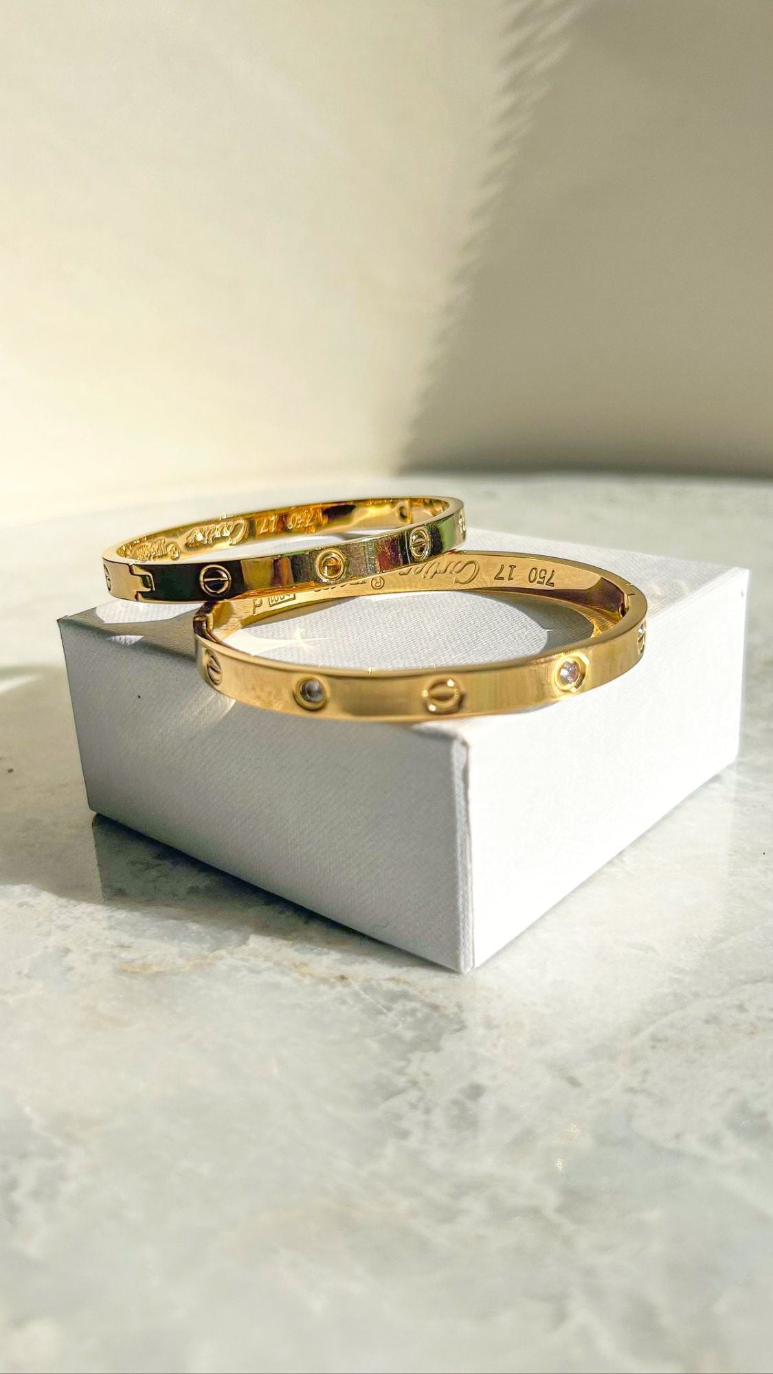 ⨠Cartier-Inspired Stainless Steel Bangle š | Elegant & Timeless Style āØ